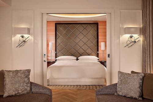 4 Days. 5* LONDON - Sheraton Grand London Park Lane (BB)