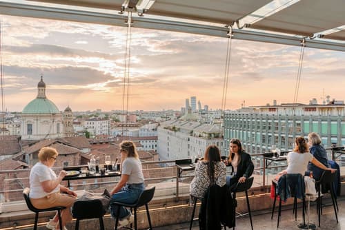 4 Days. 4* MILAN - The Square Milano Duomo (BB)