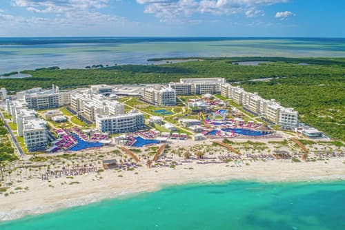 Dom 17 May - BUE / CUN + Hoteles en Costa Mujeres