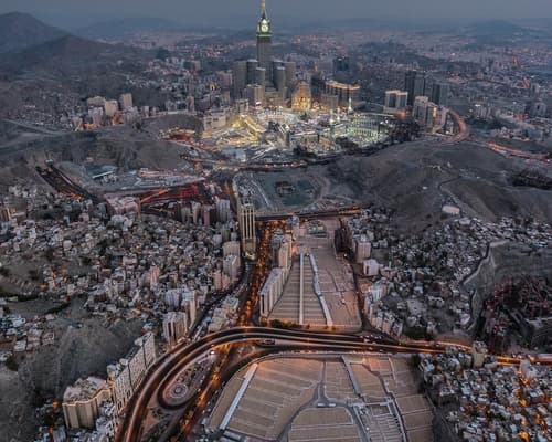 5 Days. 2n MAKKAH 5* (BB) | 2n JEDDAH 5* (BB)