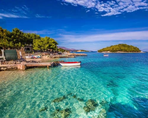 Albania on the road: strada SH8