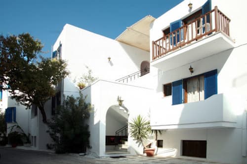 Avra Pension