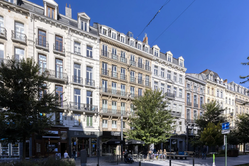 LATROUPE Grand Place Hostel, 