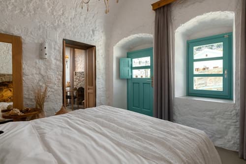 Kaminos Boutique Hotel