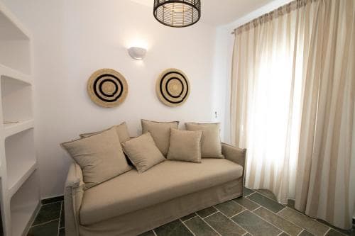 Nymfes Hotel