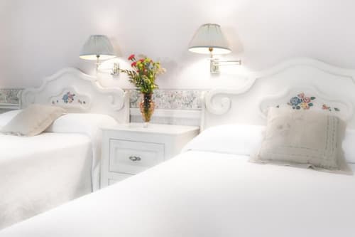 Telegraph House Motel