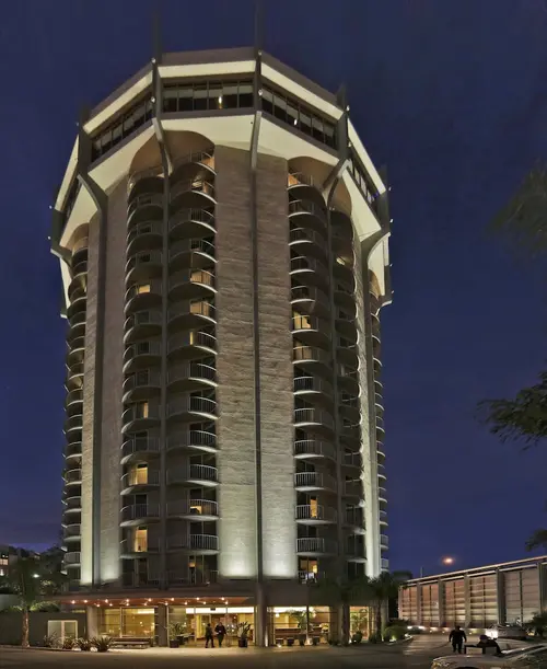 Hotel Angeleno, Exterior