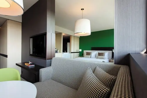 Crowne Plaza Geneva by IHG, Room