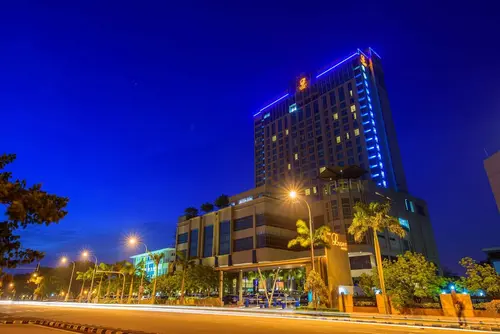 The Light Hotel Penang, Reception