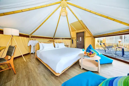 Beyond Skywalk Nangshi, Room