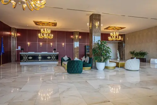 Panorama Lisi Grand Hotel, Lobby sitting area