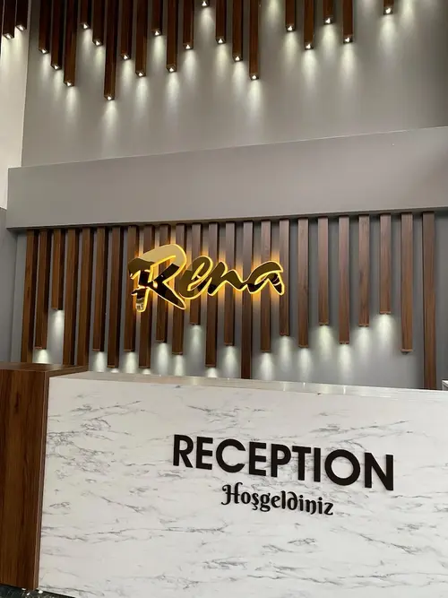 Rena Grand Residence & Suite, Reception
