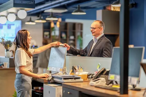 Akena Serris  Val d'Europe