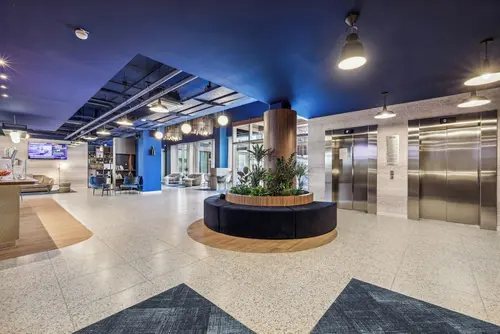 Akena Serris  Val d'Europe