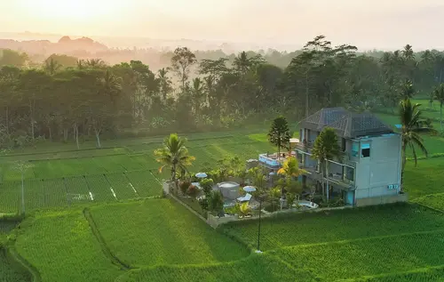 The Nenggala Suite, Exterior