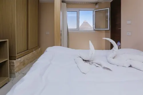 Pyramids Express View Inn, Room