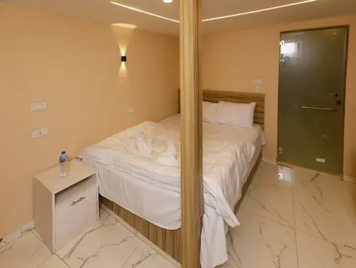 Pyramids Express View Inn, Room