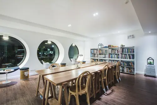 Blu Monkey Hub and Hotel Phuket, Lobby sitting area