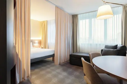 Novotel Suites Geneve Aeroport, Room