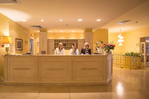 Hotel Spiaggia d'Oro - Charme & Boutique by Double Hospitality, Check-in/check-out kiosk