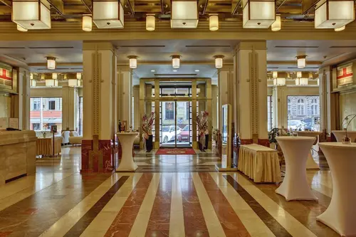 Majestic Plaza Hotel Prague, Interior entrance