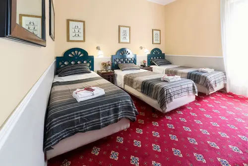 Colony Hotel