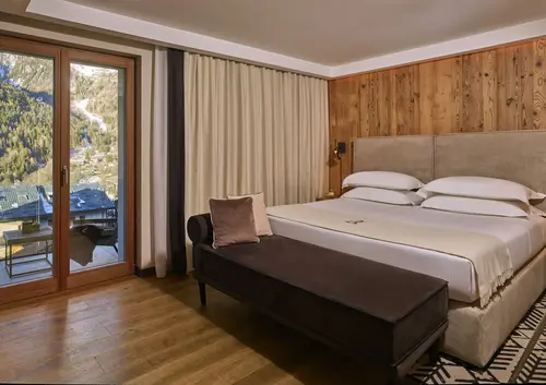 Le Massif Hotel & Lodge Courmayeur