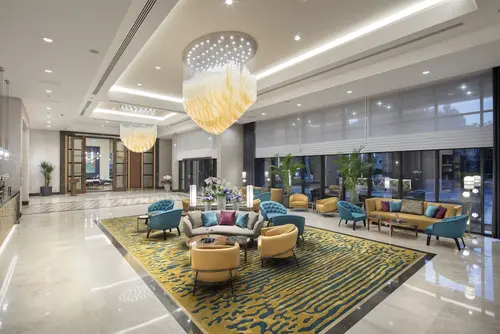 DoubleTree By Hilton Antalya City Centre, Lobby sitting area
