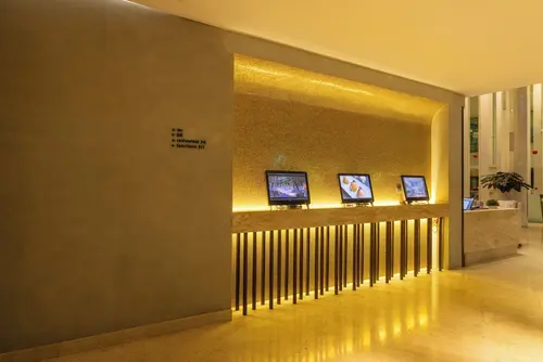 LiT BANGKOK Hotel
