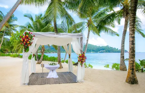 Kempinski Seychelles Resort, Reception