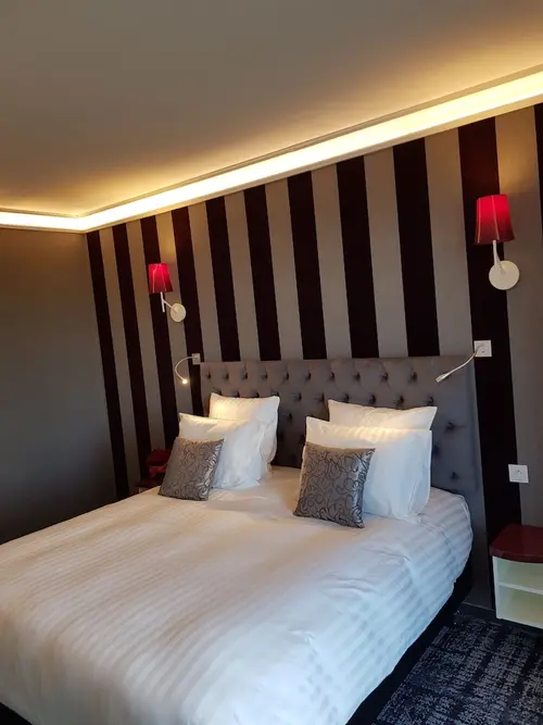 Hotel Dali Val d'Europe, Tapestry Collection by Hilton