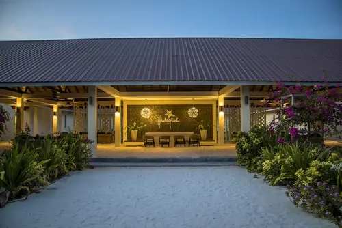 Hondaafushi Island Resort