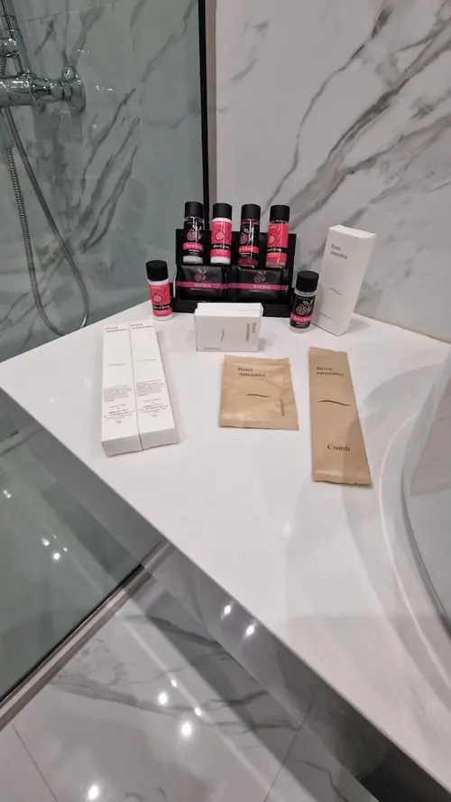 International Atene hotel, Bathroom