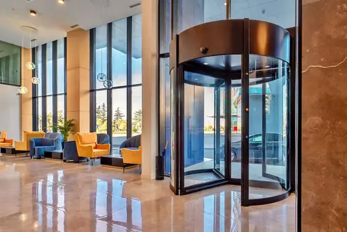 The Grandeur Hotel, Lobby sitting area