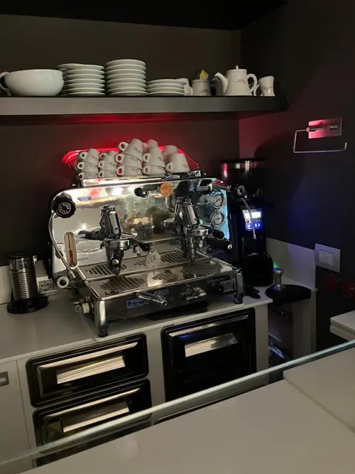 B&B Morindino Design