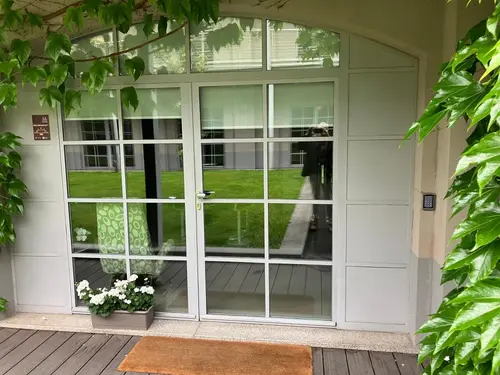 B&B Morindino Design