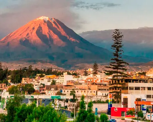 paquetes turisticos a Arequipa + Carry on con LATAM 