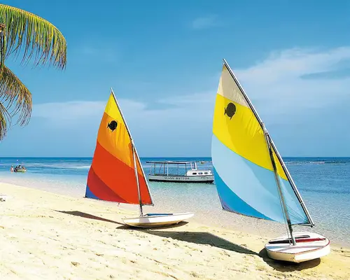 paquetes turisticos a Trelawny a tu medida con Latam + Carry on