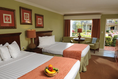 Days Hotel by Wyndham  Thunderbird Beach Resort