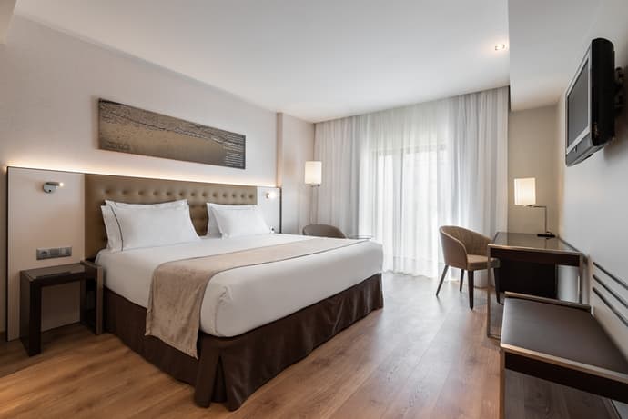 EUROSTARS DAS LETRAS, 