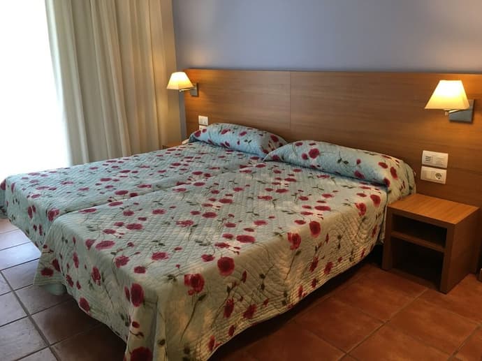 HOTEL - APARTAMENTOS PUERTO MAR, 