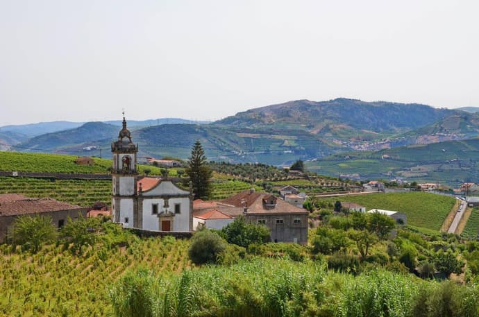 Las perlas del norte de Portugal, Conducción por cuenta propia