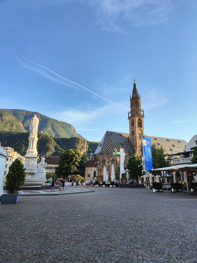Discovering Bolzano