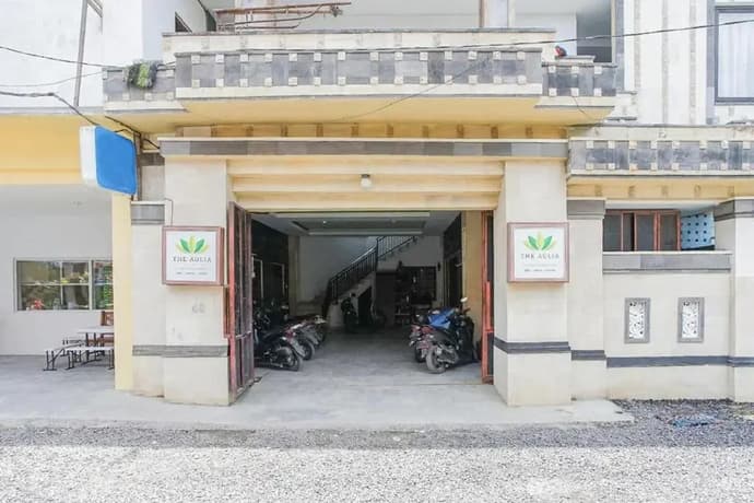 RedDoorz near Muaya Beach Jimbaran