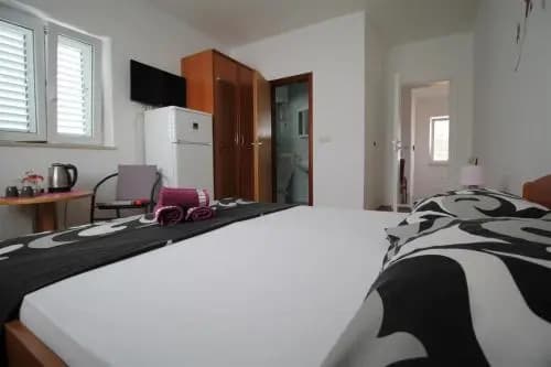 Private Accommodation Carevic