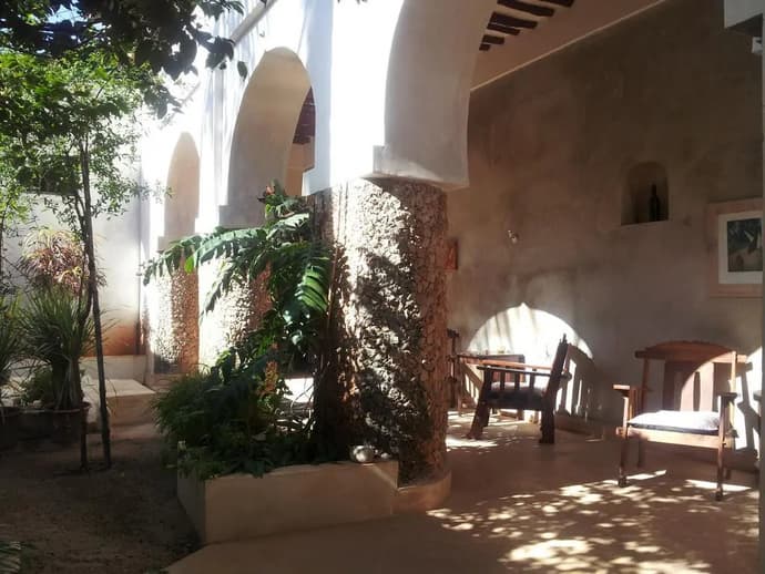 Subira House