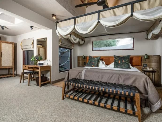 Sabi Sabi Bush Lodge