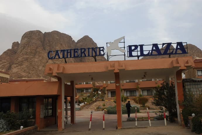 Catherine Plaza Hotel, 