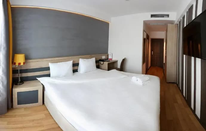 Astra Hotel