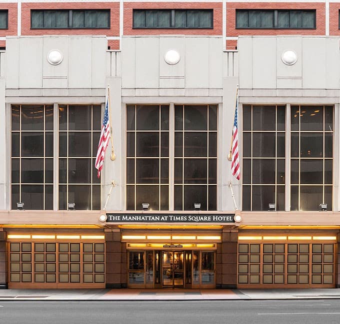 The New Yorker Package - The Manhattan at Times Square Hotel - 10 Noches